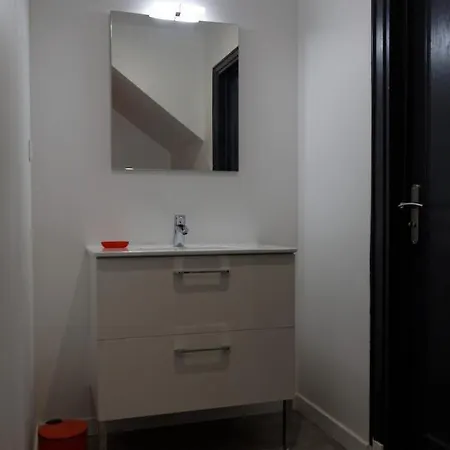 Apartman Jean Julien - Le Sancy - Wifi - 2 - 2 Salles D'eau - Rdc - 8 Personnes - Terrasse